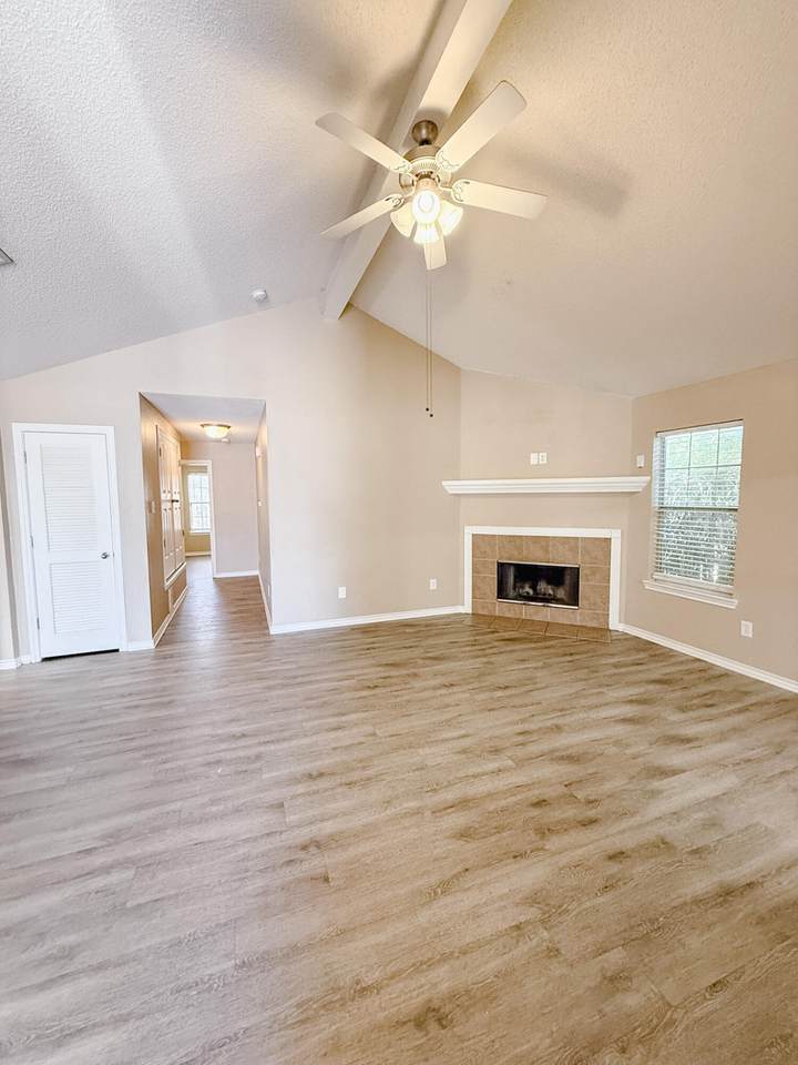 https://bt-photos.global.ssl.fastly.net/lubbock/1280_boomver_1_20260908162615966058000000-2.jpg