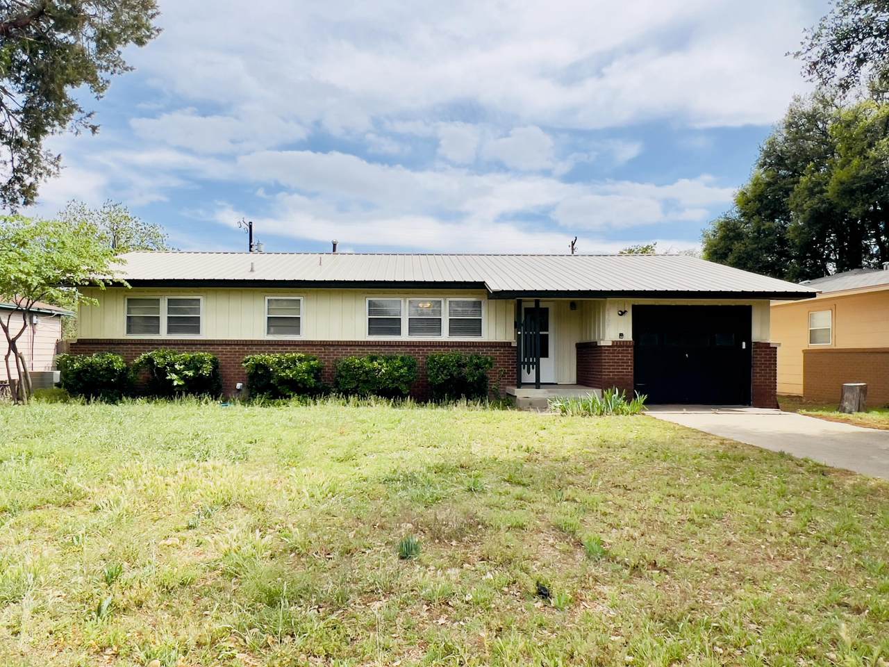 4307 40th Street - Photo 1