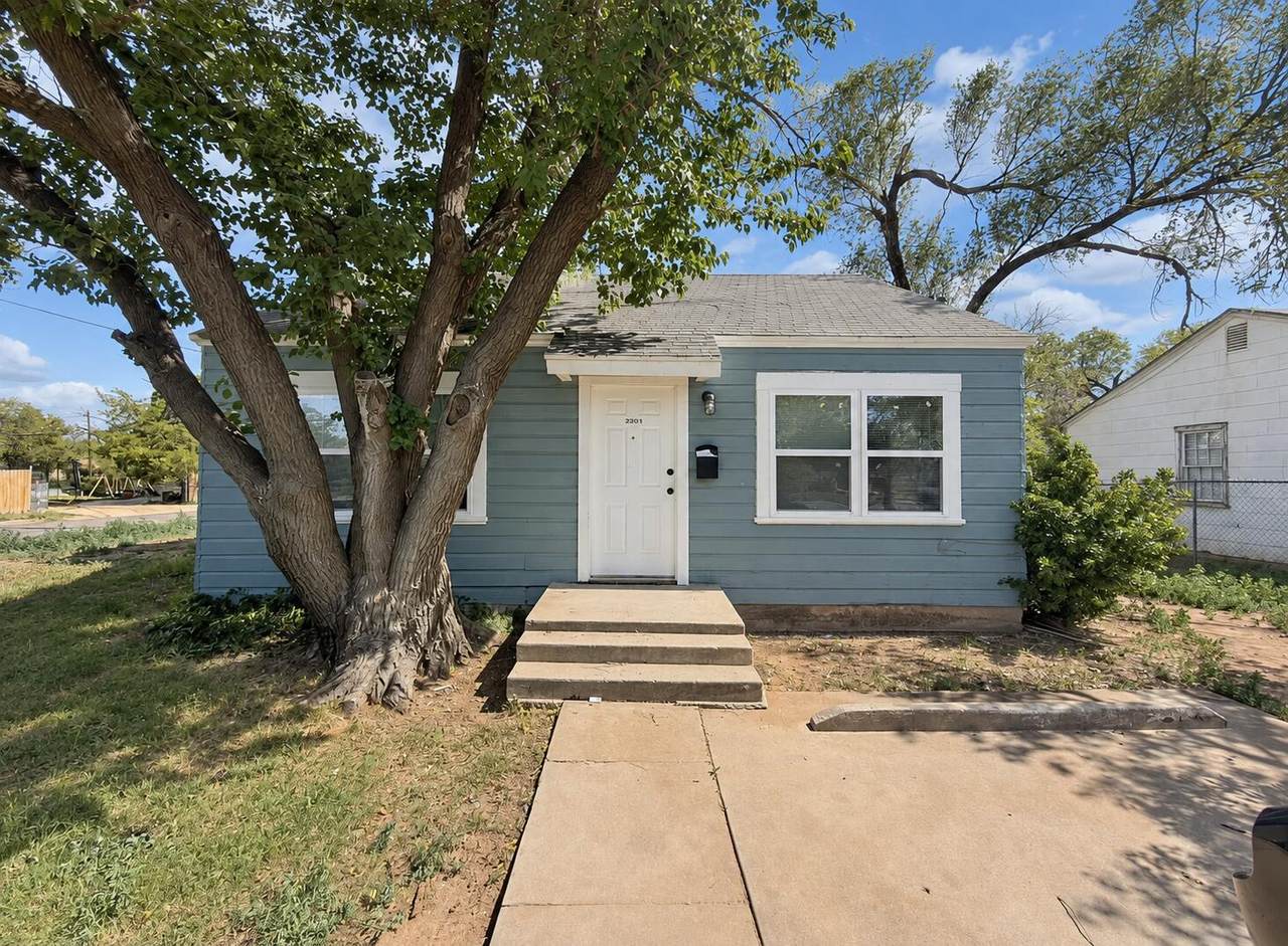 2201 23rd Street - Photo 1