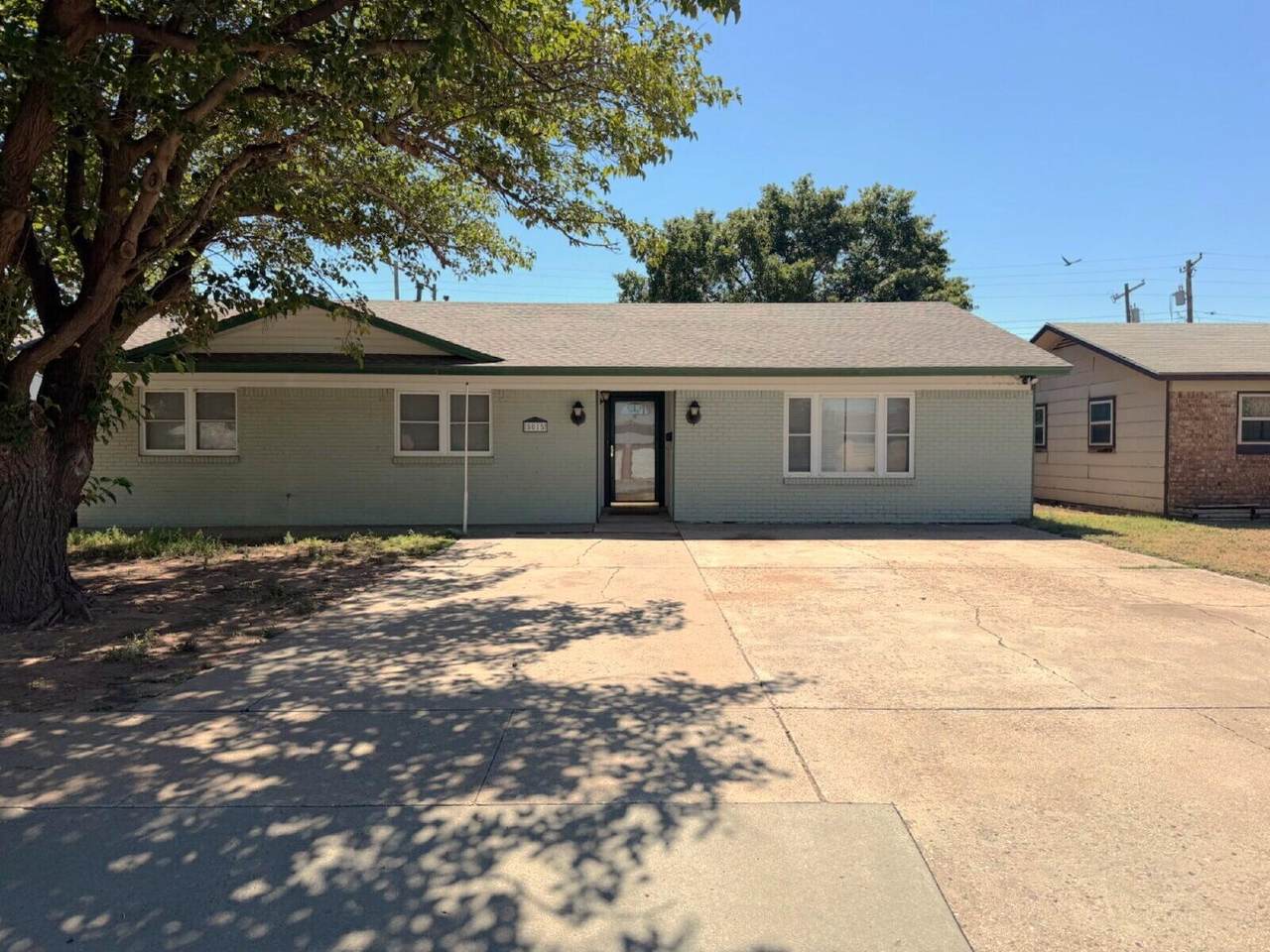 5015 52nd Street - Photo 1