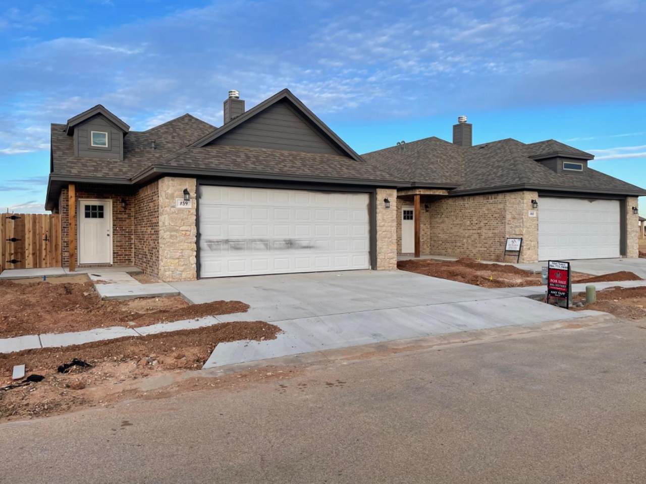 60 Amesbury Court - Photo 1