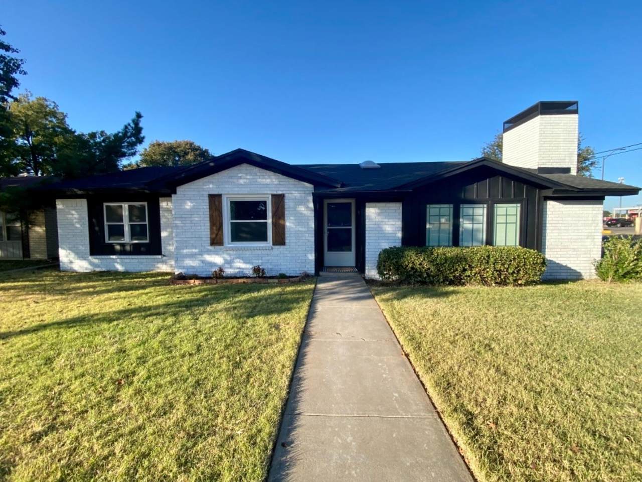 3802 52nd Street - Photo 1