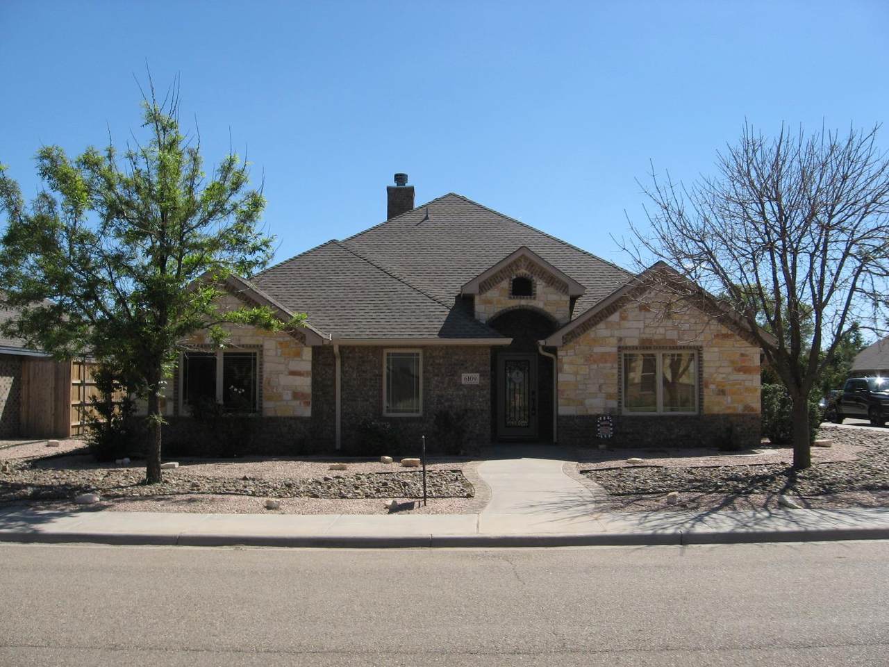 6109 94th Street - Photo 1
