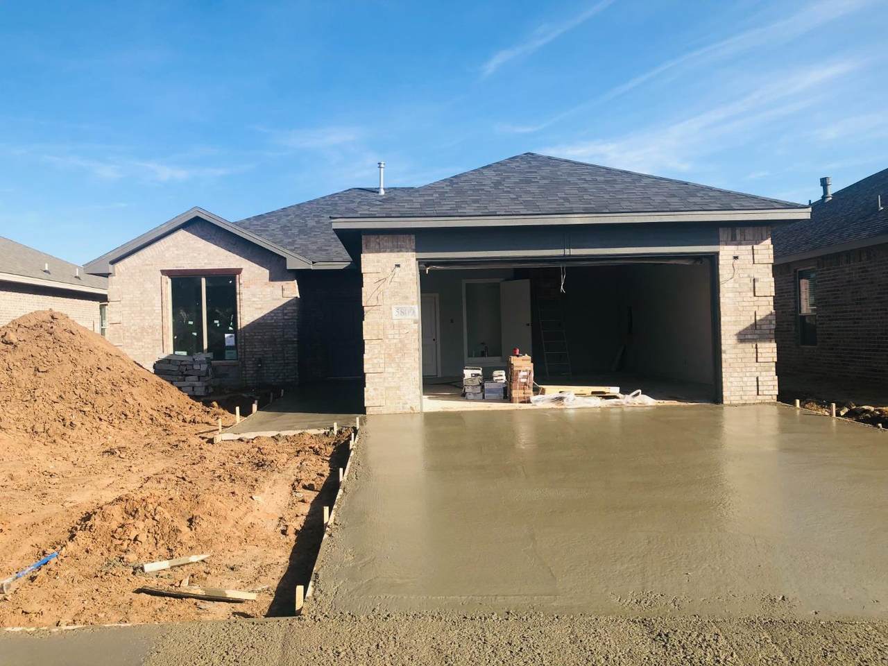 5809 Xenia - Photo 1