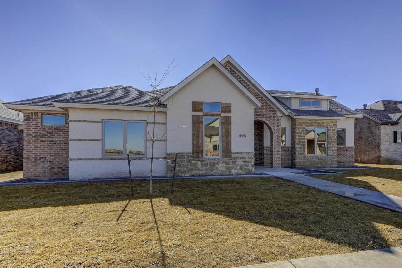 4619 139th Street - Photo 1
