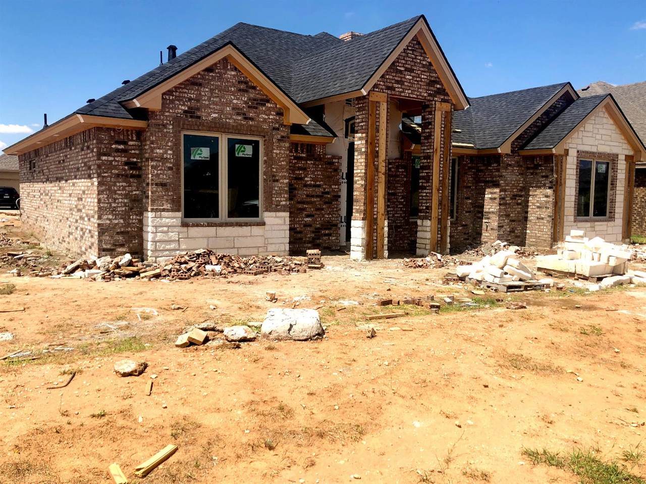 712 7th Street - Photo 1