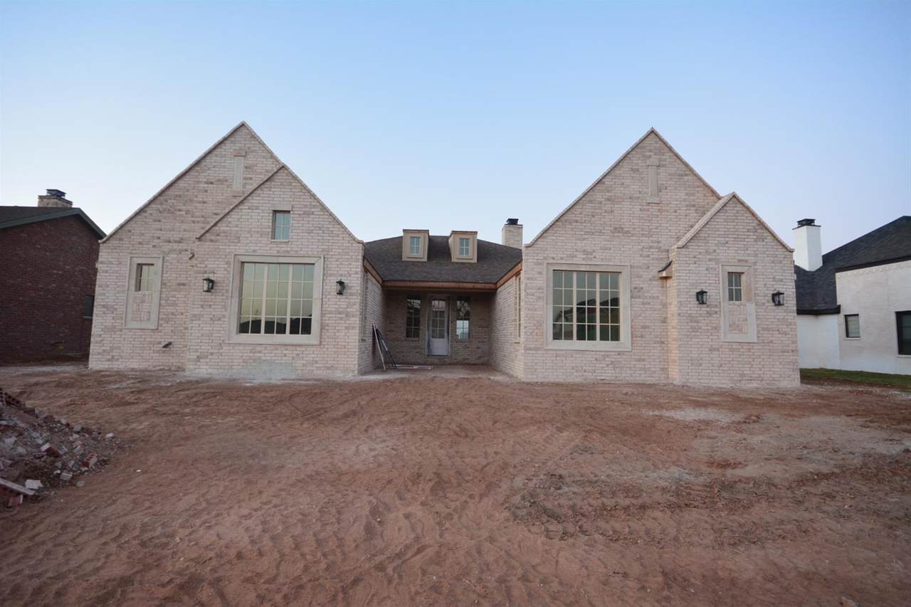 4304 137th Street - Photo 1