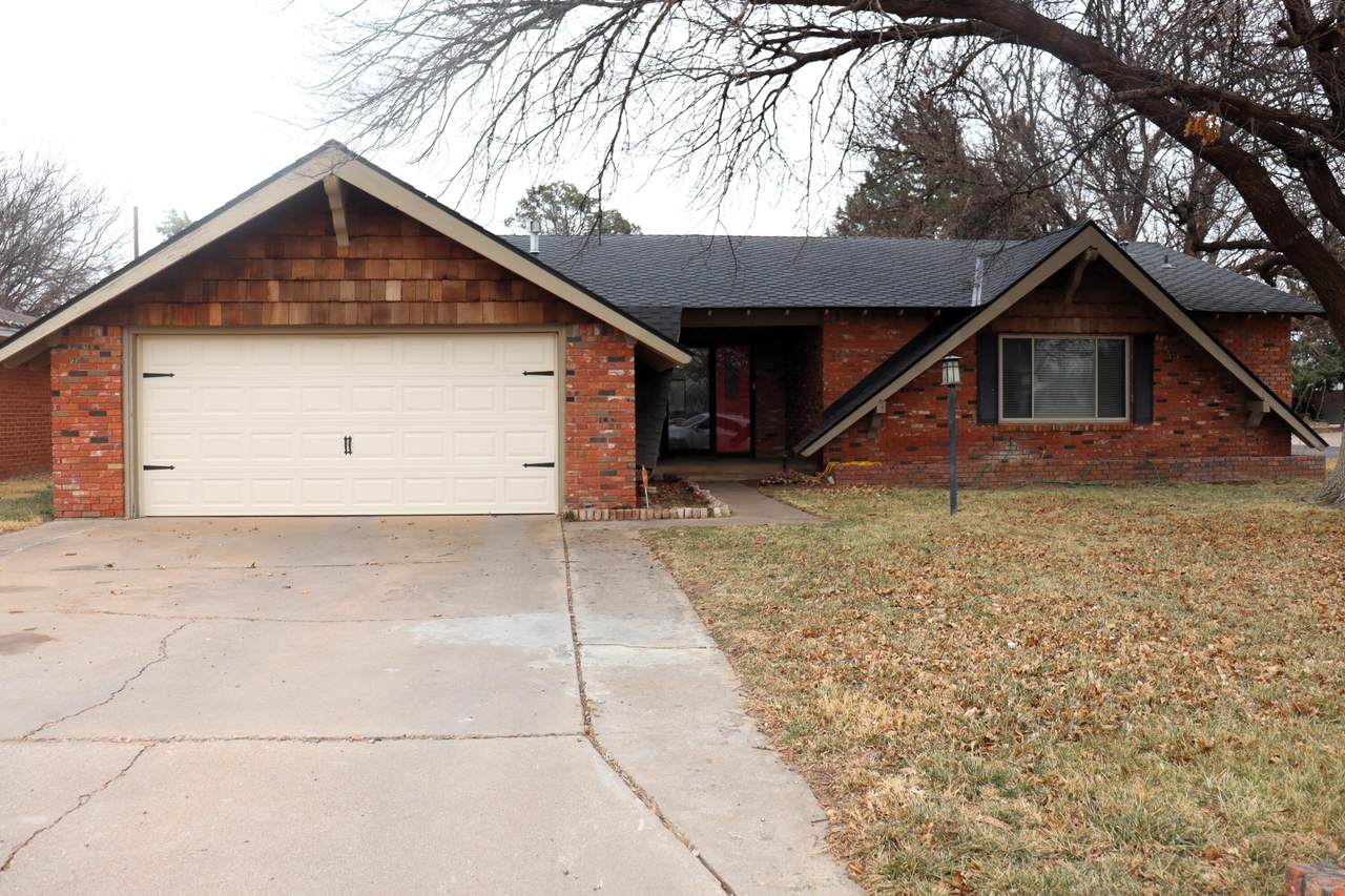 800 Crescent Drive - Photo 1