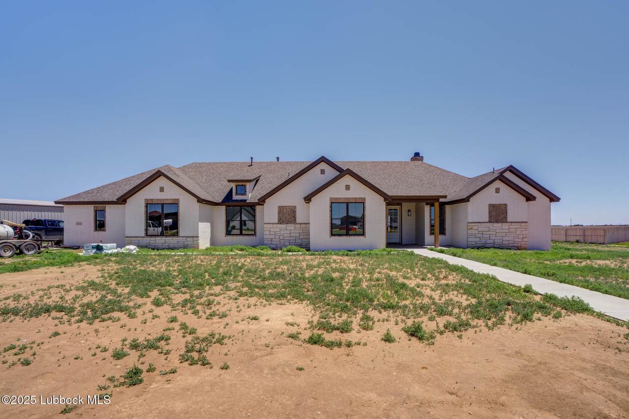 3121 County Rd 7660 - Photo 1