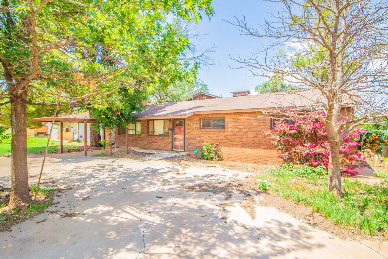 1421 Cardwell Street - Photo 1