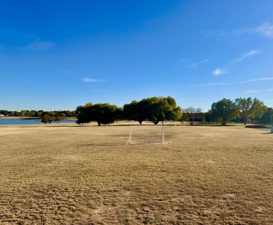 3207 60th Street - Photo 1