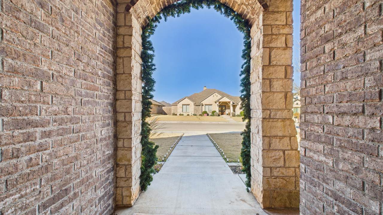 https://bt-photos.global.ssl.fastly.net/lubbock/1280_boomver_3_20260105151618644452000000-2.jpg