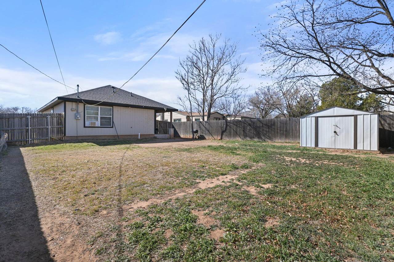 2116 24th Street - Photo 1