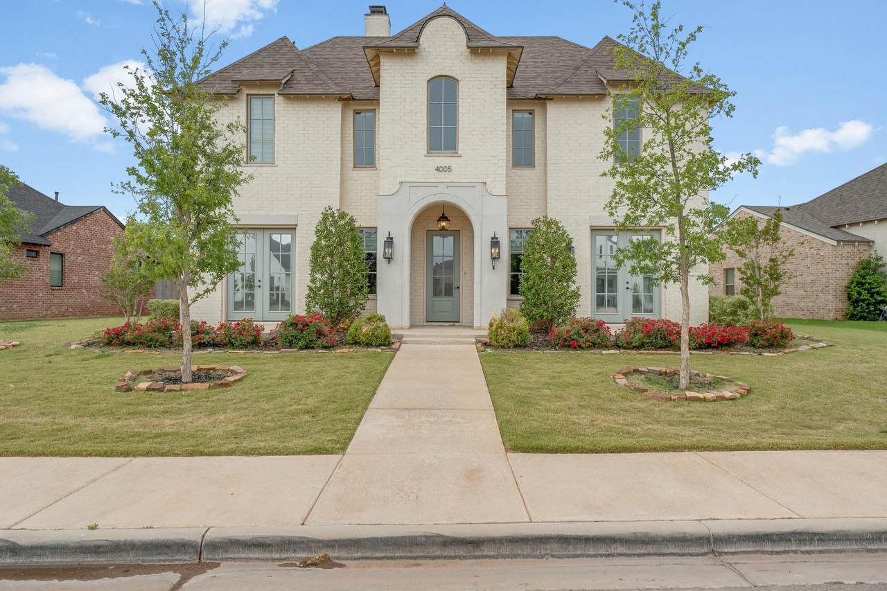 4005 137th Street - Photo 1