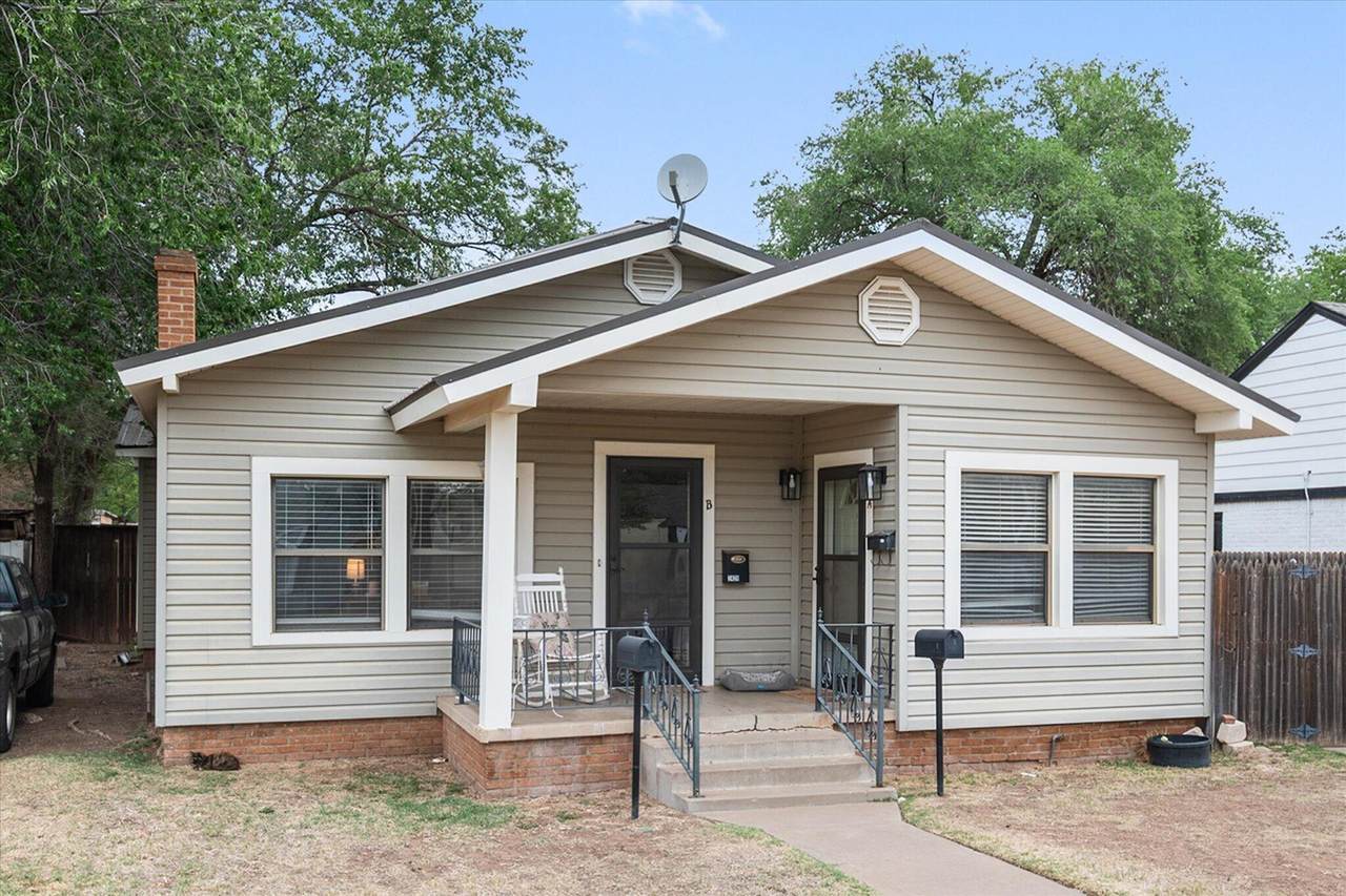 2420 25th Street - Photo 1