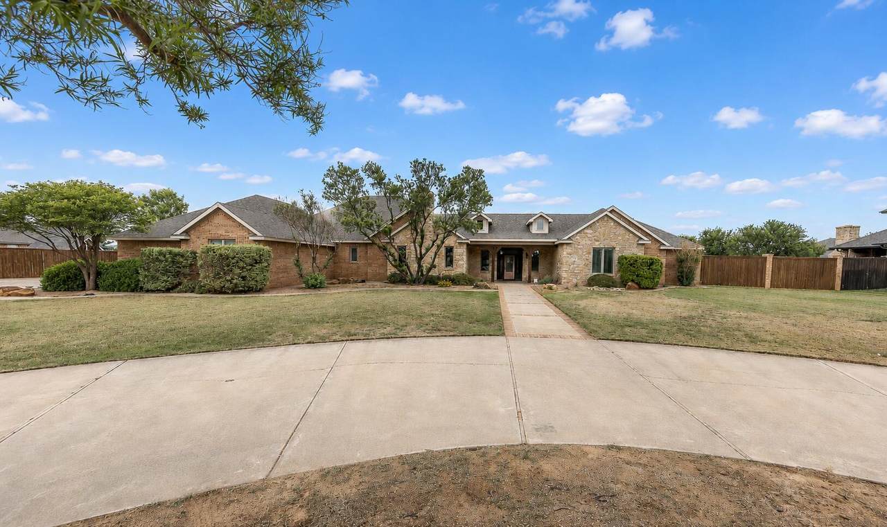 8926 County Road 6860 - Photo 1