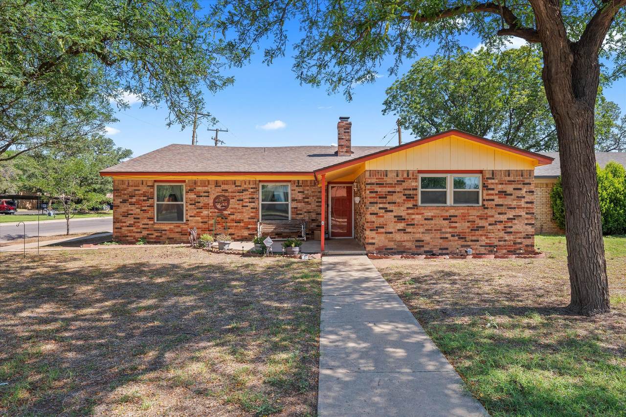 4520 54th Street - Photo 1