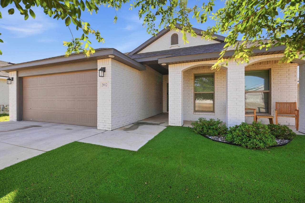 2912 Abbeville Avenue - Photo 1