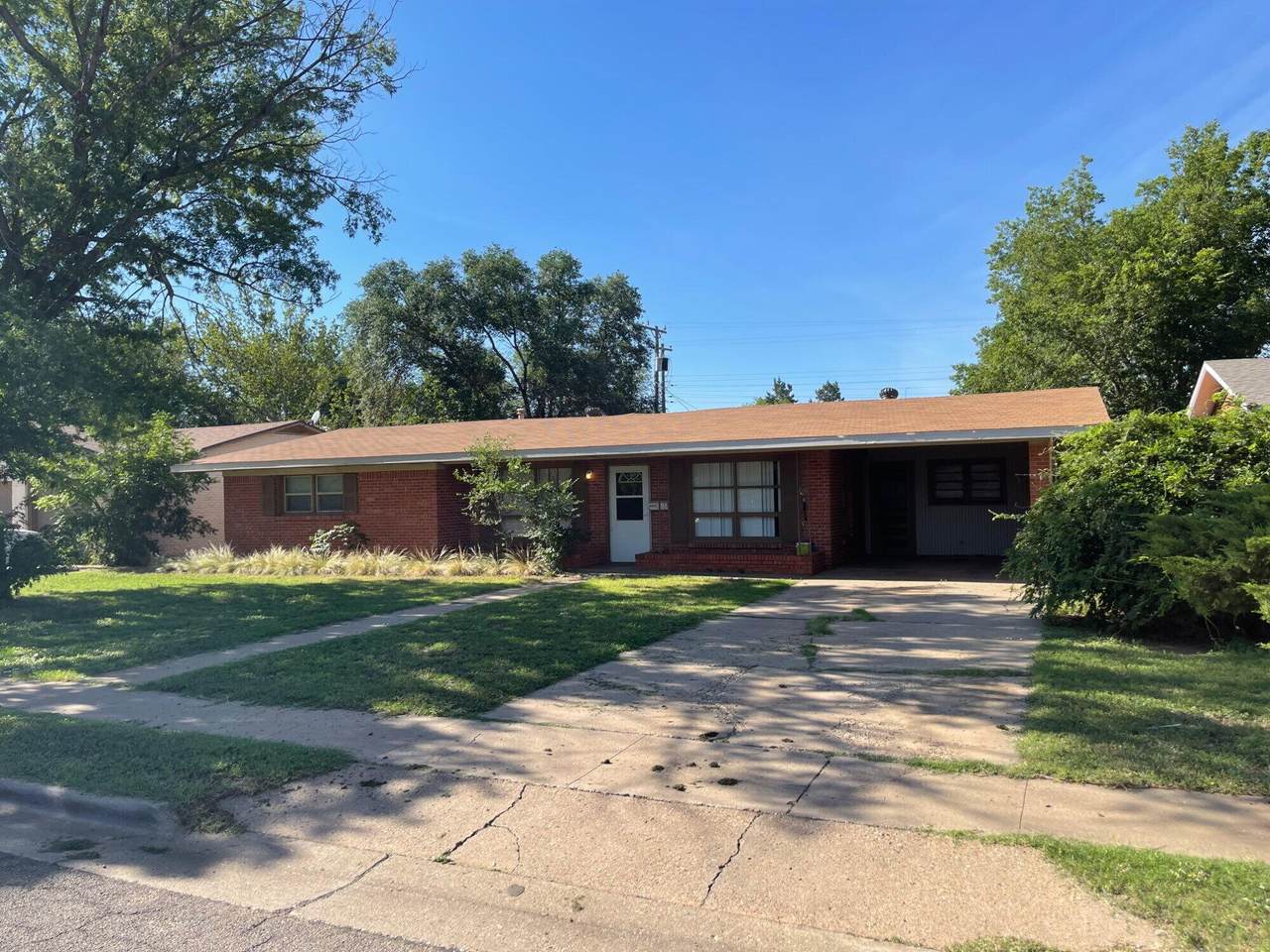 4207 46th Street - Photo 1
