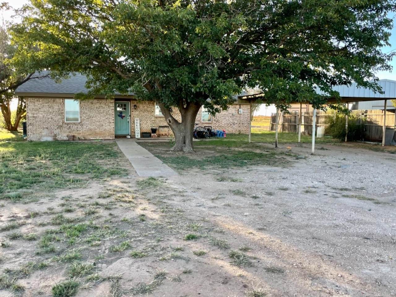 864 State Road 168 - Photo 1