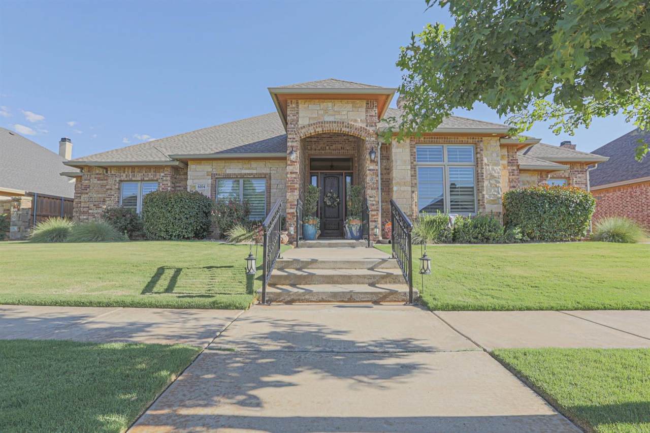 6104 89th Street - Photo 1