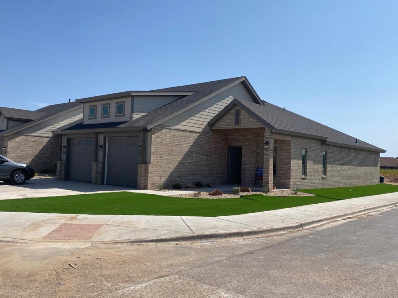 2533 138th Drive - Photo 1