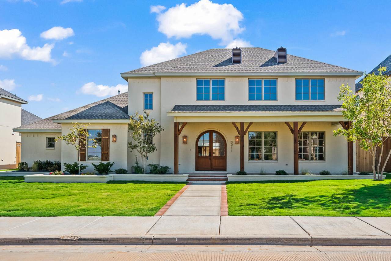 3911 149th Street - Photo 1