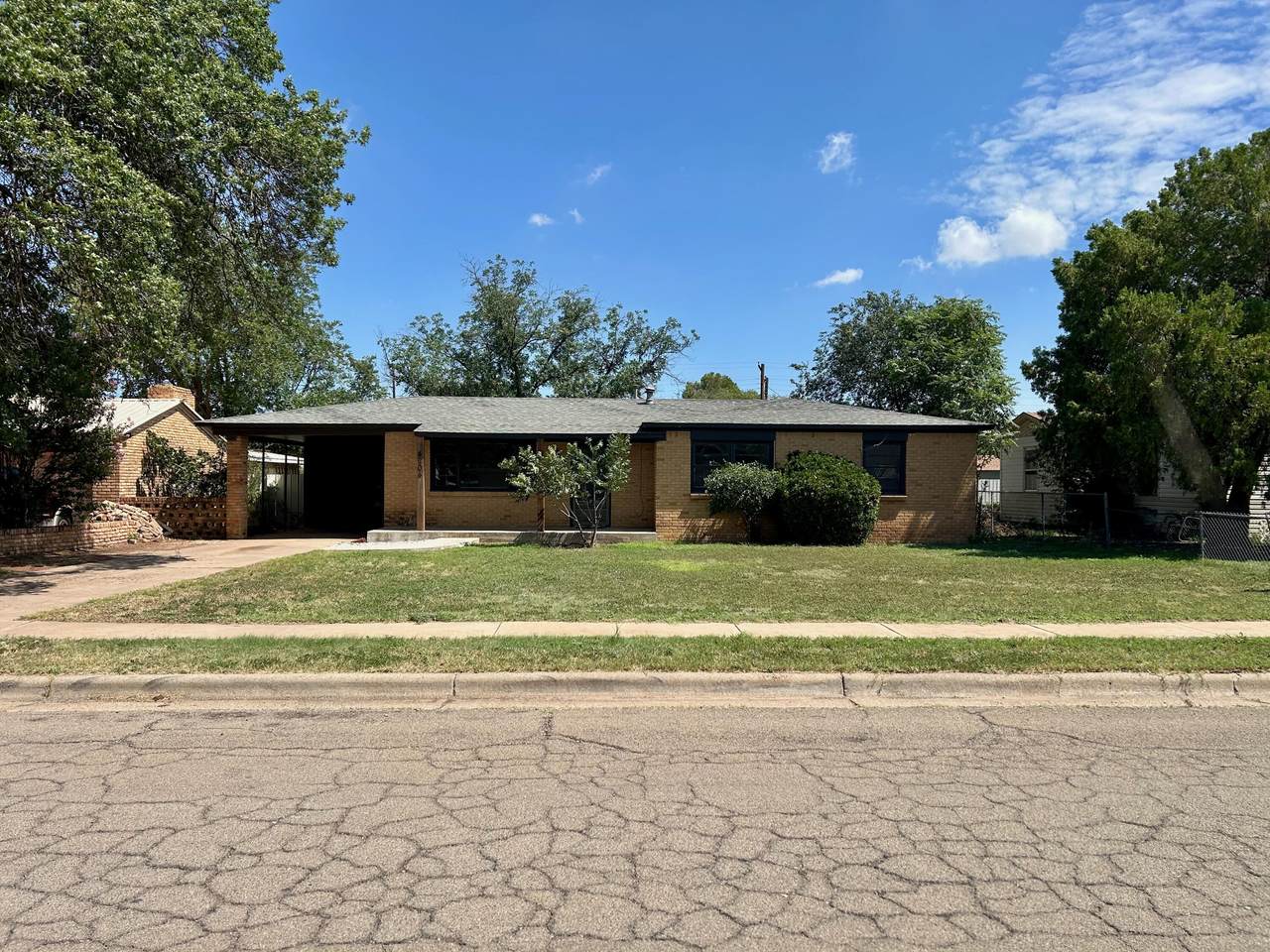4204 43rd Street - Photo 1