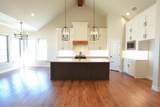 712 19th Street - Photo 2