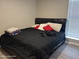 2009 Kenwood Avenue - Photo 17