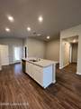2009 Kenwood Avenue - Photo 3