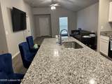 2009 Kenwood Avenue - Photo 7