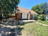 2109 22nd Street - Photo 2