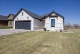 1211 Private Road 1260 - Photo 2