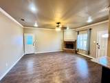 4419 106th Street - Photo 2
