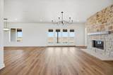 1203 County Road 7715 - Photo 4