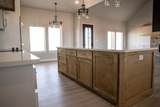 6710 F M 2528 - Photo 32