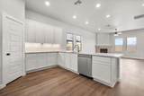 2916 Cottonwood Avenue - Photo 3