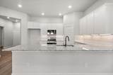 2916 Cottonwood Avenue - Photo 7