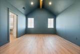 305 Maple Avenue - Photo 20
