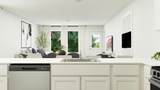 1018 Good Pr Avenue - Photo 19