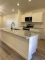 2028 Kenwood Avenue - Photo 4