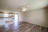 319 Queens Street - Photo 7