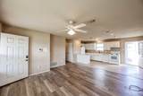 319 Queens Street - Photo 8