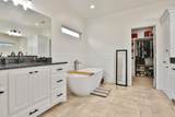 712 7th Street - Photo 18