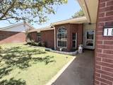 1010 Avenue J - Photo 3