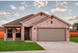 617 16th Street - Photo 1