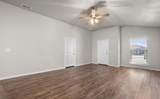 2031 Kenwood Avenue - Photo 4