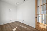 307 Boxwood Avenue - Photo 18