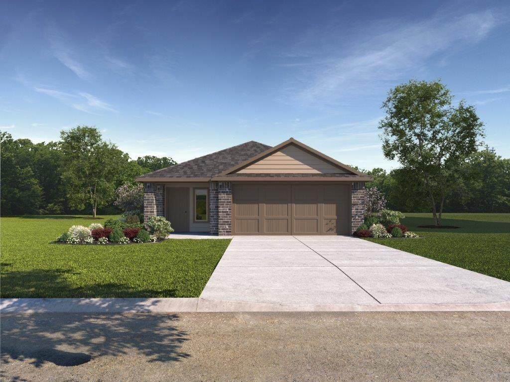 4704 125th Street - Photo 1